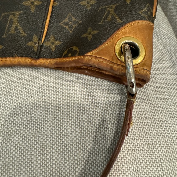 Authentic Louis Vuitton Galleria PM Pre-Loved - Picture 7 of 13